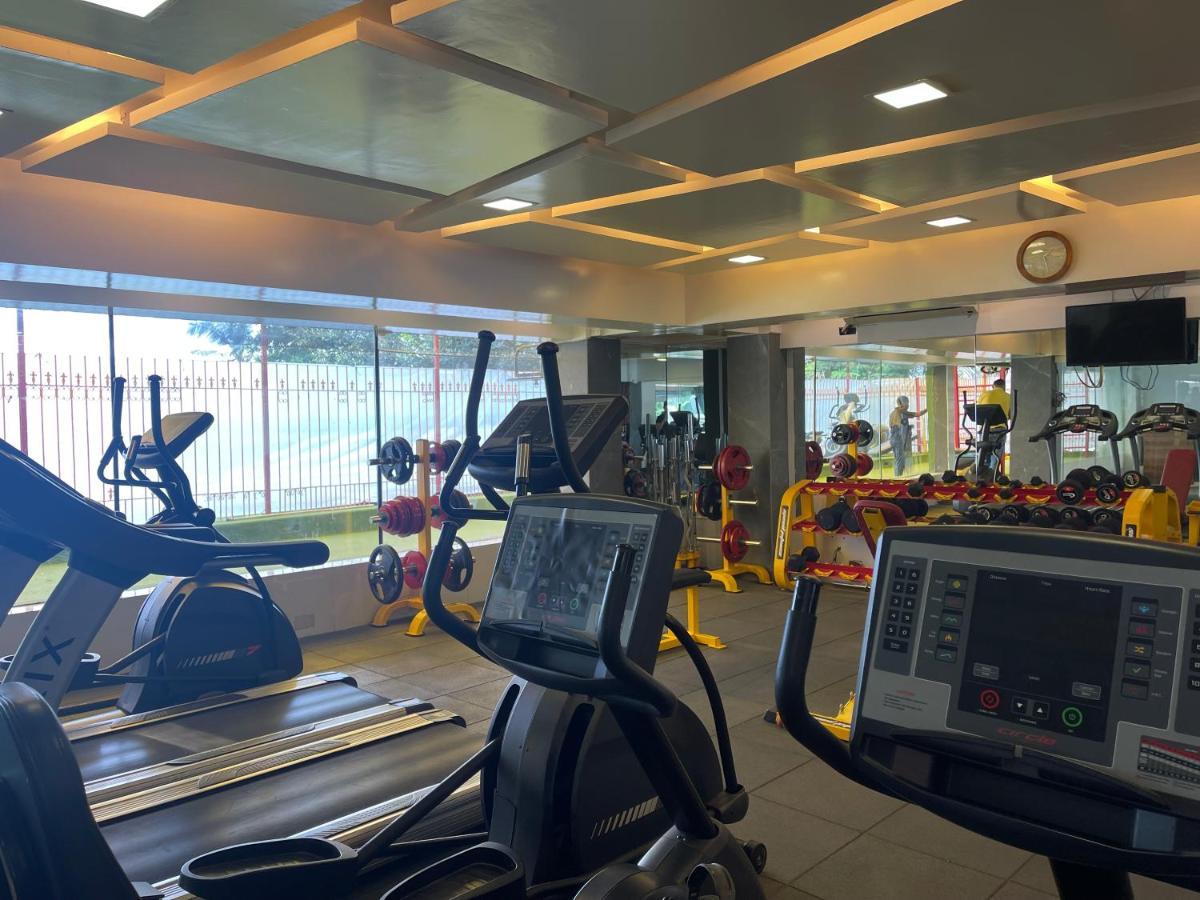 Home2 Renaissance Club Βομβάη Εξωτερικό φωτογραφία