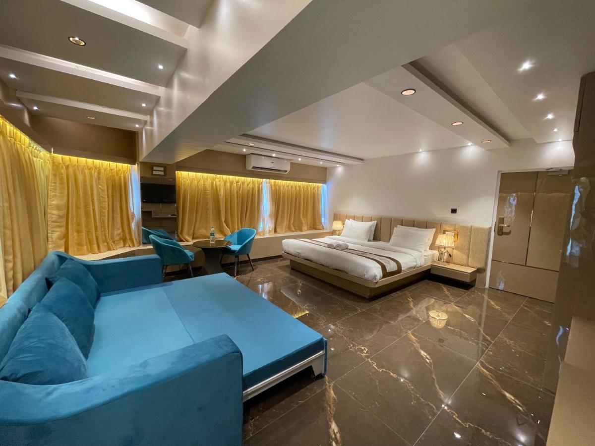 Home2 Renaissance Club Βομβάη Εξωτερικό φωτογραφία
