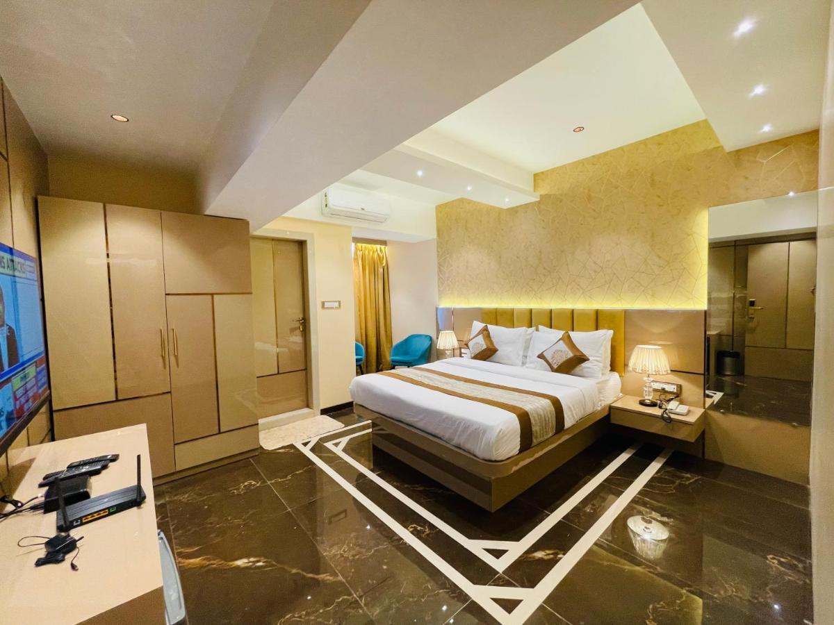 Home2 Renaissance Club Βομβάη Εξωτερικό φωτογραφία