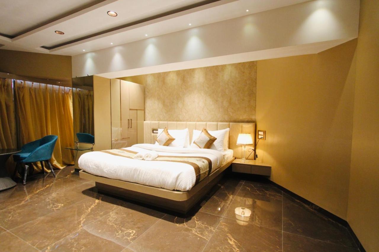 Home2 Renaissance Club Βομβάη Εξωτερικό φωτογραφία