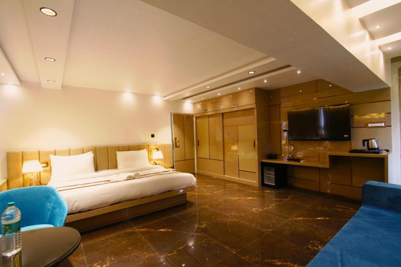 Home2 Renaissance Club Βομβάη Εξωτερικό φωτογραφία