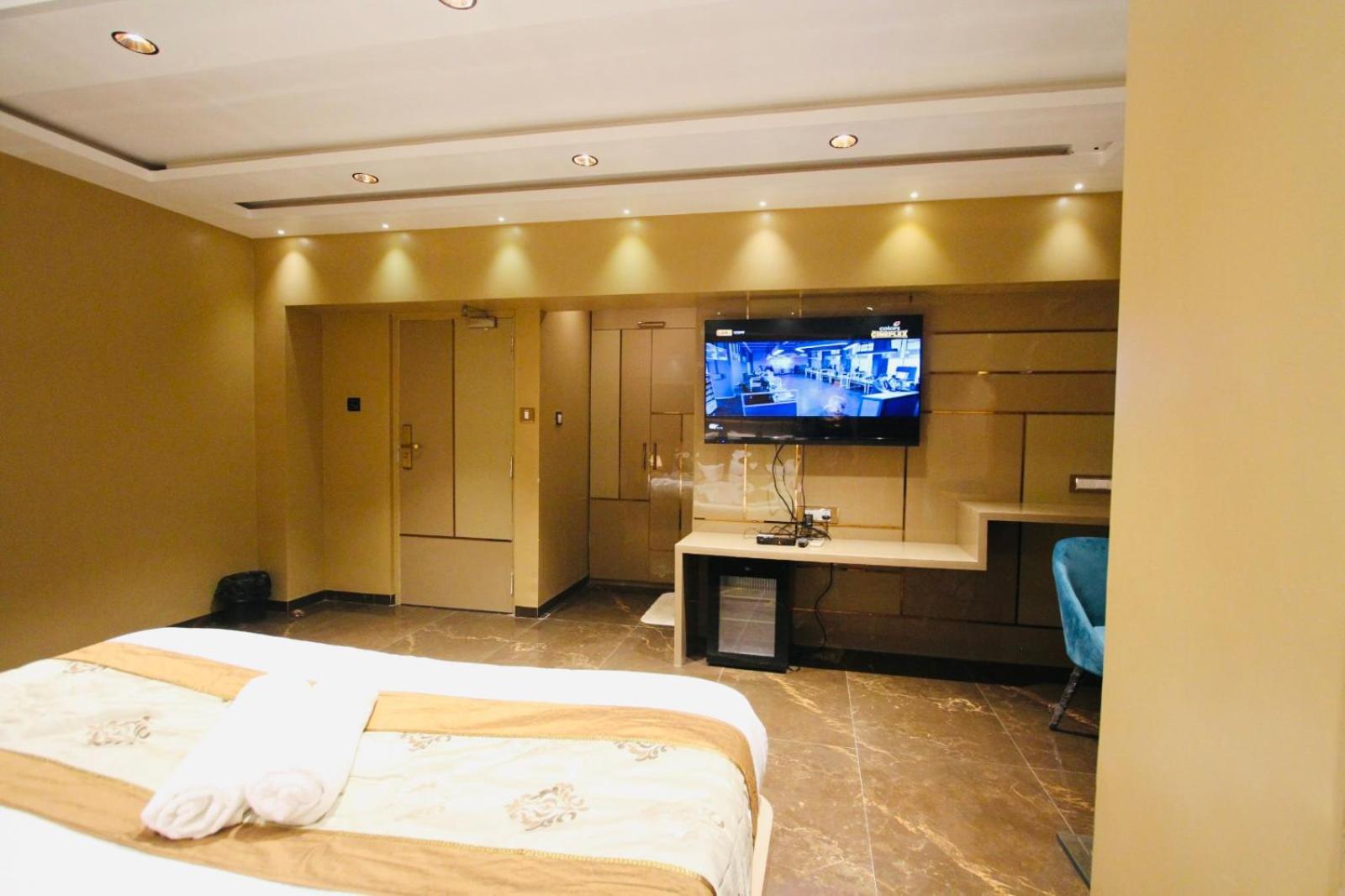 Home2 Renaissance Club Βομβάη Εξωτερικό φωτογραφία
